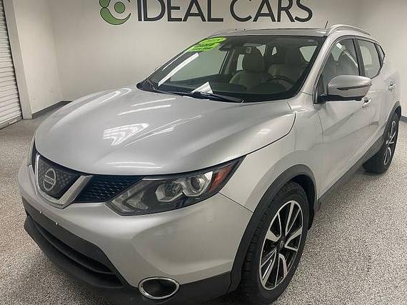 NISSAN ROGUE SPORT 2018 JN1BJ1CRXJW284650 image